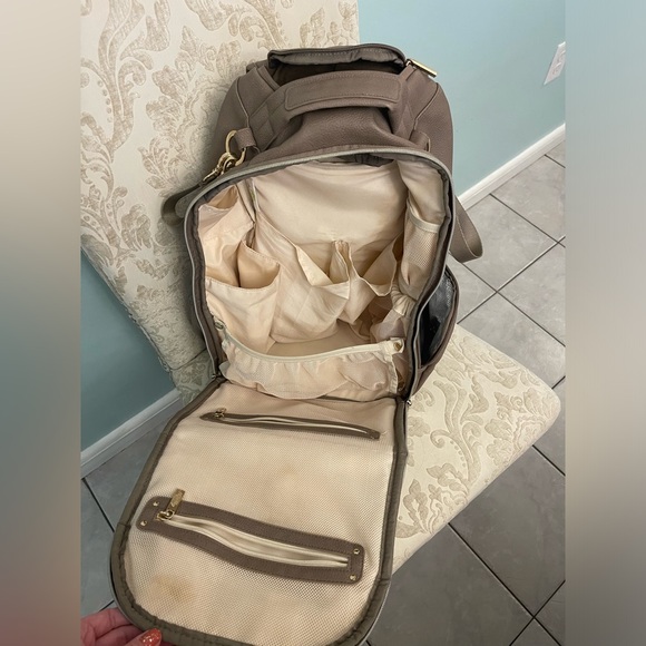 Itzy Ritzy Boss Diaper Bag - Picture 7 of 9